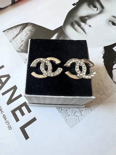 Серьги Chanel (Шанель). Купить элитные сережки Chanel..